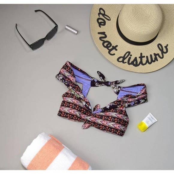 BECCA Other - Becca Off Shoulder Bikini Top